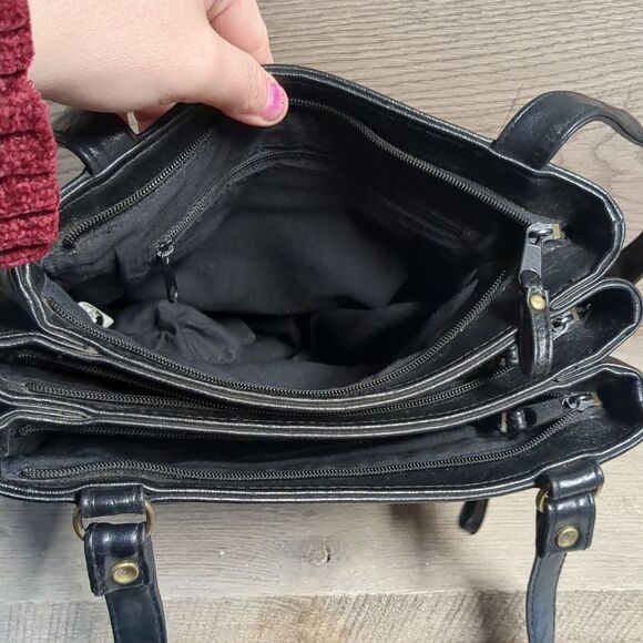 Classics Black Shoulder Bag Purse Women's - Picture 9 of 12